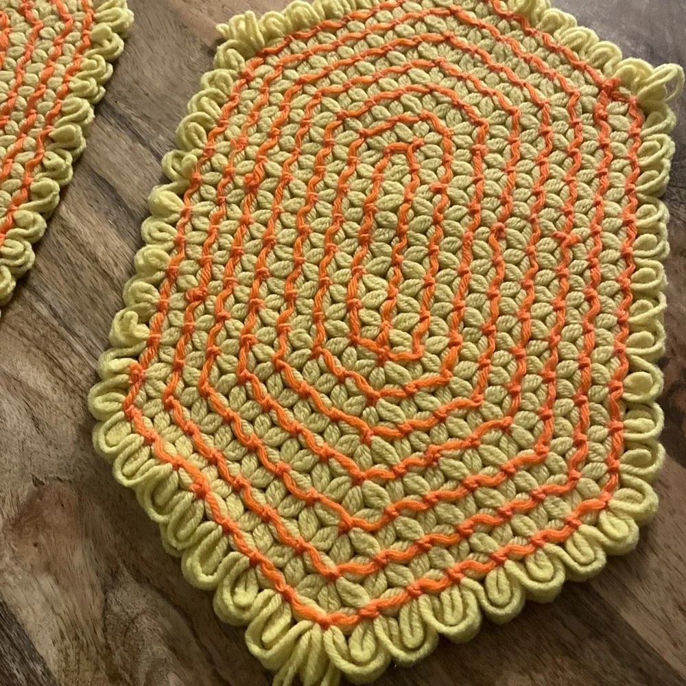 MCM‎ *Mid Century Table PLACEMATS RETRO *Yarn VINTAGE Yellow Orange Boho Hippie